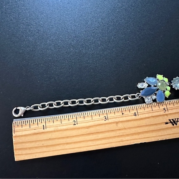 Stella & Dot Silvertone Multicolored Crystal Cluster Bib Necklace - Picture 8 of 12